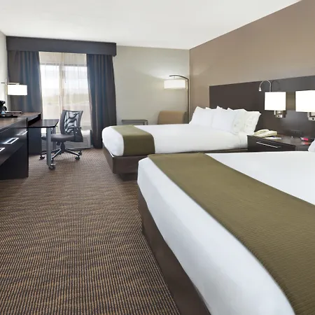 Holiday Inn Express Hotel & Suites Colby By Ihg Exterior foto